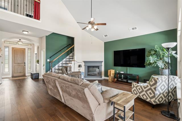 Foto del edificio - 127 Hillcrest Way