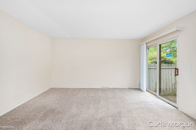 Building Photo - 3 br, 2.5 bath Condo - 6215 Acropolis Dr SE