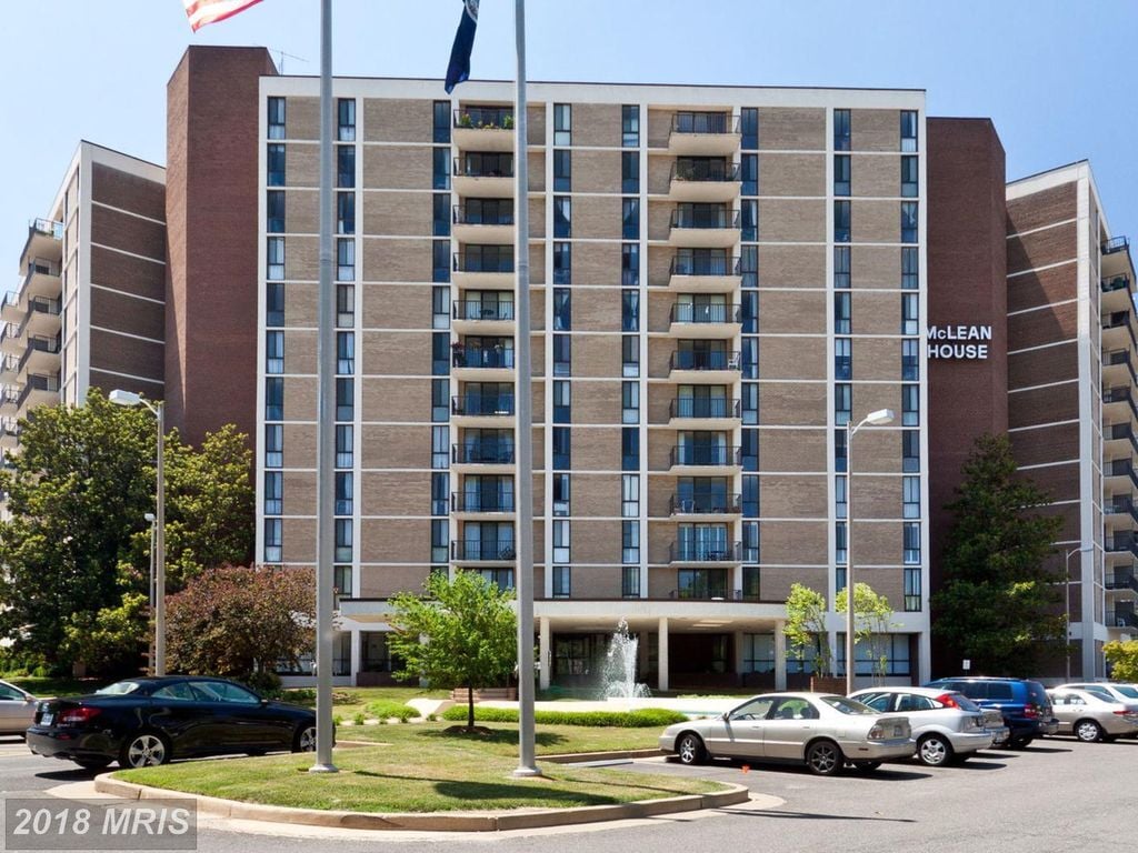 Primary Photo - 6800 FLEETWOOD Rd