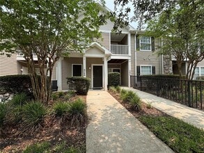 Building Photo - 575 Oakleaf Plantation Pkwy