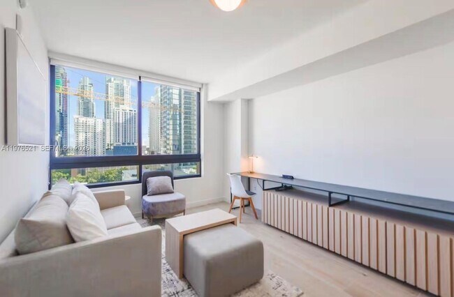 Foto del edificio - 225 N Miami Ave