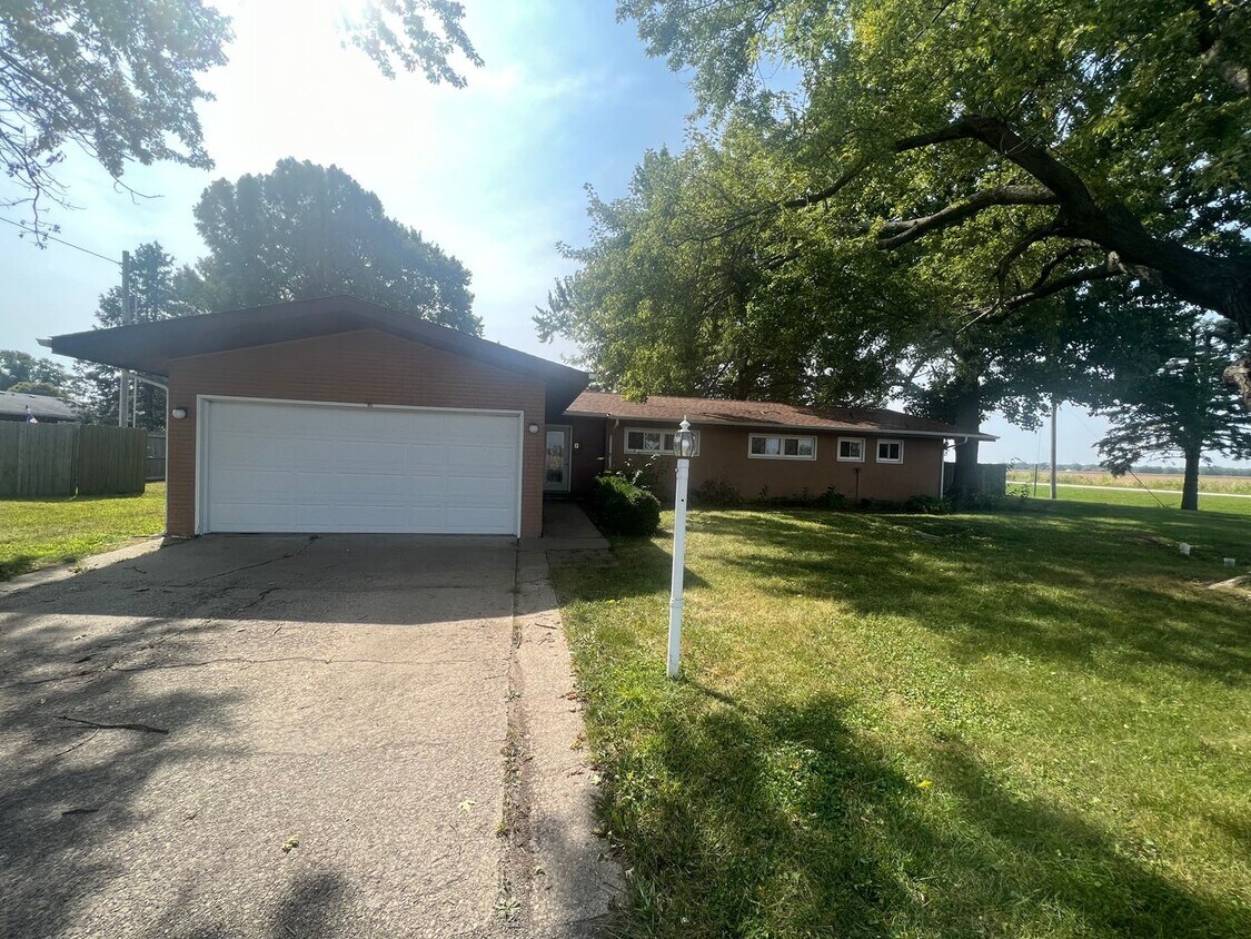 Foto principal - ** LARGE HOME ** CHATHAM SCHOOLS ** SPRING...