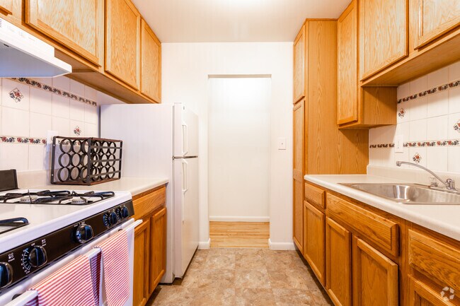 Cocina - Jasontown II Apartments