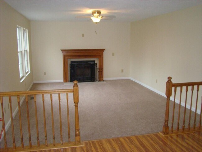Building Photo - 14715 Shadow Lakes Dr E