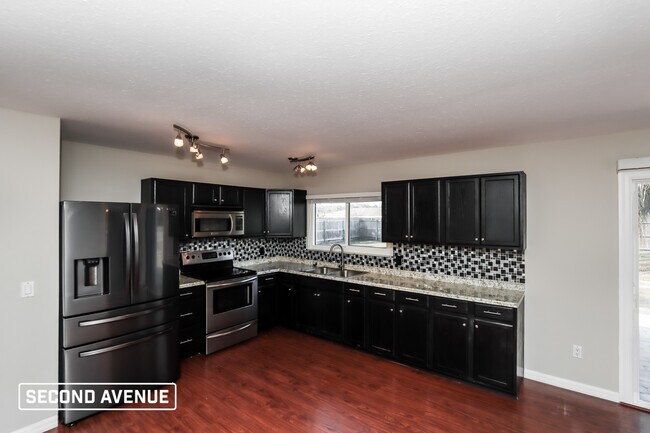 Foto del edificio - 1581 Neosho St NE