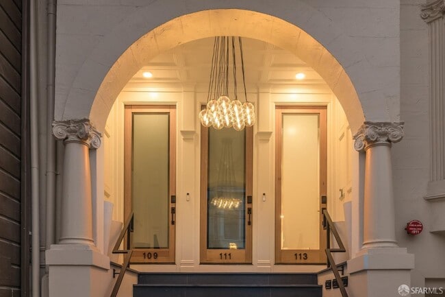 Foto del edificio - 113 Pierce St