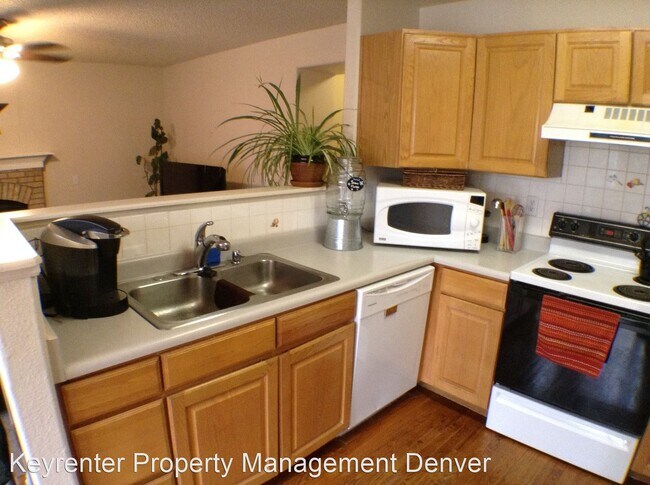 Building Photo - 3 br, 3 bath House - 9656 Lameria Drive