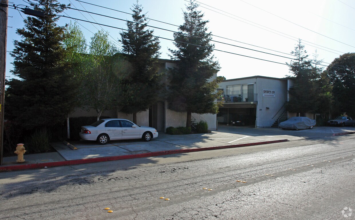 Building Photo - Knights Inn Apartments