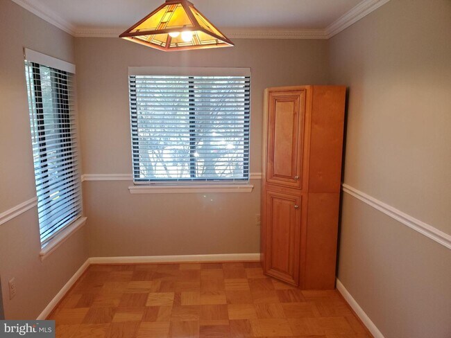 Foto del edificio - 2844 Dover Ln