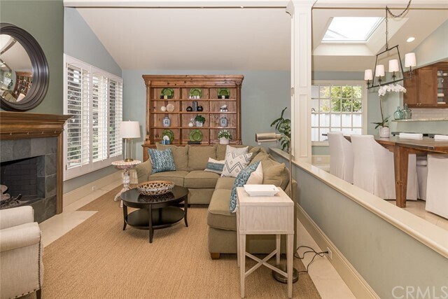 Foto del edificio - 1819 Newport Hills Dr E