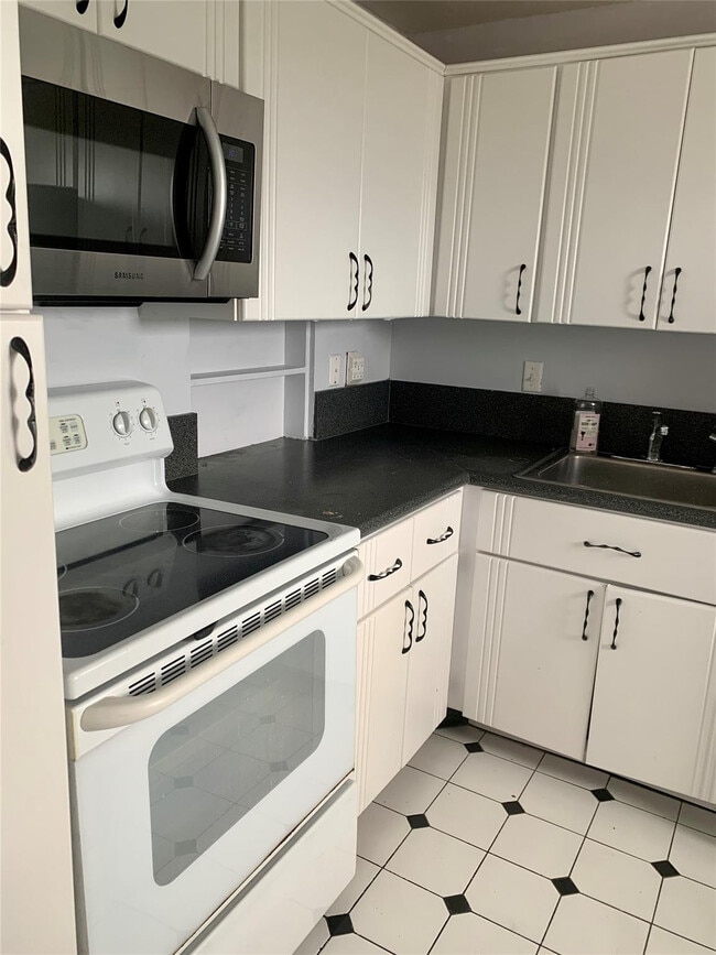 Building Photo - 5700 NW 2nd Ave