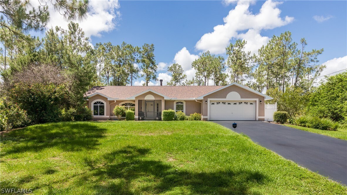 Foto principal - 3210 6th Ave NE
