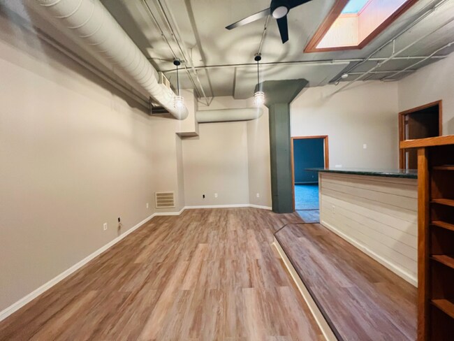 Foto del edificio - 311 N 8th St