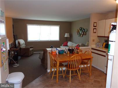 Building Photo - 112 Pickwick Pl
