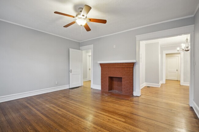 Building Photo - 572 Winton Terrace NE