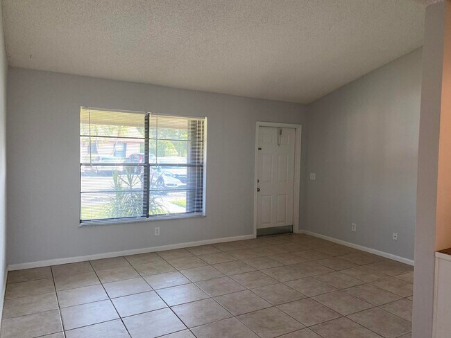 Building Photo - 2297 Ida Way
