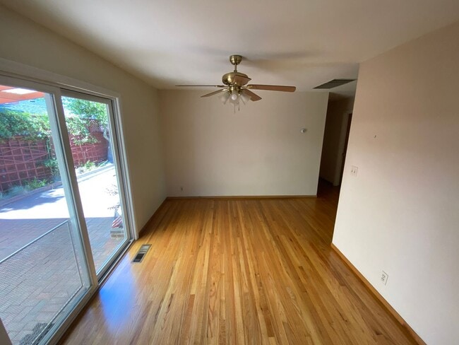 Building Photo - 301 Lacour Way