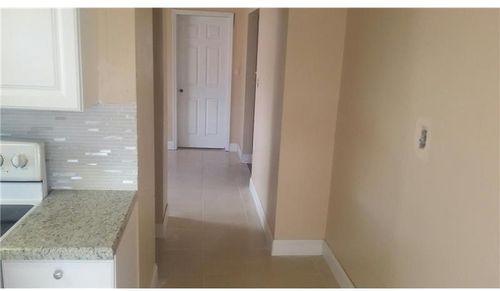 Foto del edificio - 2491 NW 16th Ct