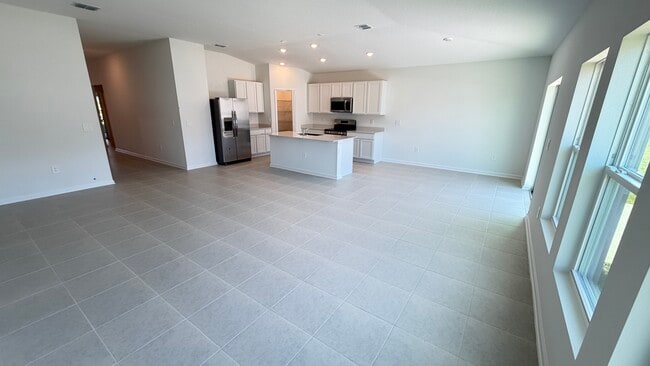 Building Photo - 4585 Golden Knight Blvd