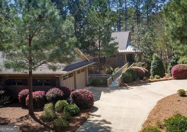 Building Photo - 1111 Regency Dr