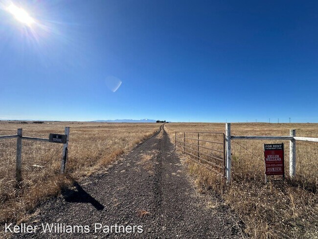 Building Photo - 3 br, 2 bath House - 13380 Log Rd