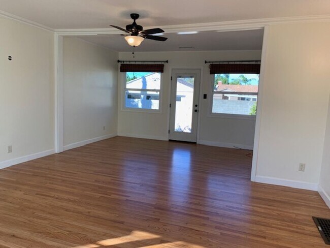 Building Photo - Ventura | Midtown | 2 Bedroom + 1 Bathroom