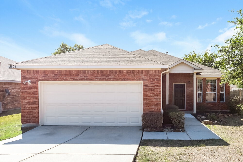 Primary Photo - 2804 Hilcroft Ave