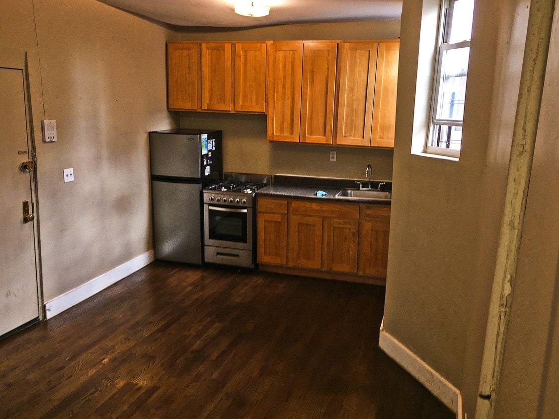 880 Gates Ave Unit 3A, Brooklyn, NY 11221 Room for Rent in Brooklyn