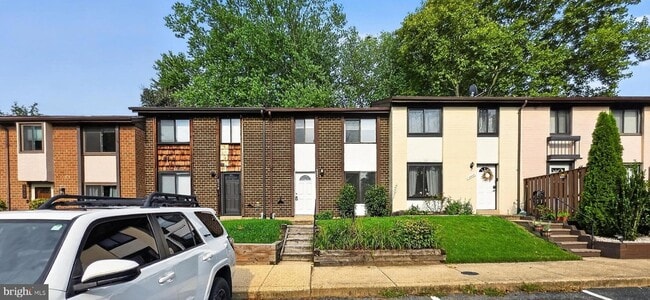 Building Photo - 6556 Pennacook Ct