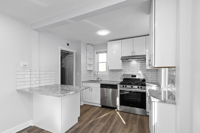 Building Photo - 1830 White St