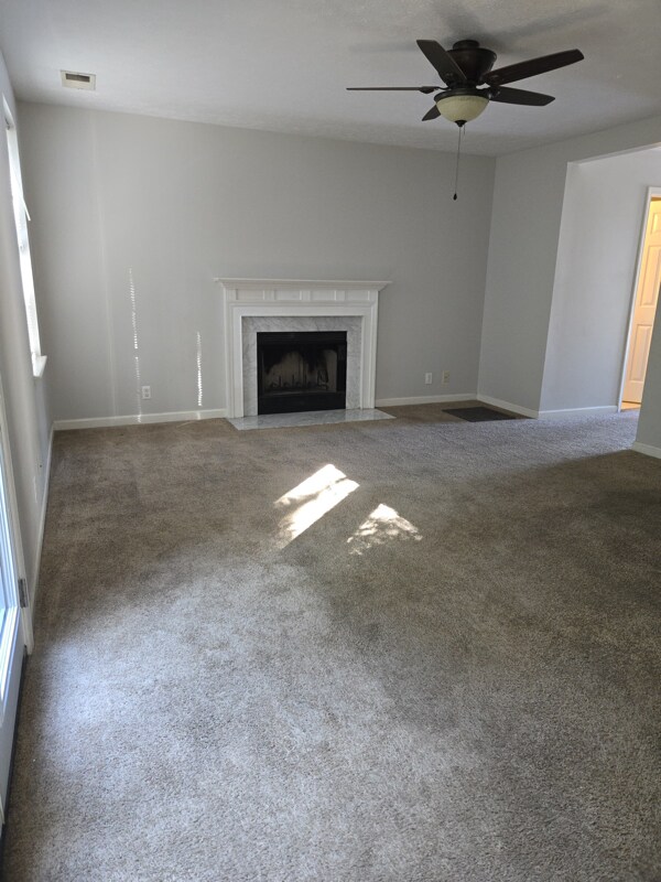 Building Photo - 3555 Seneca Forest Dr