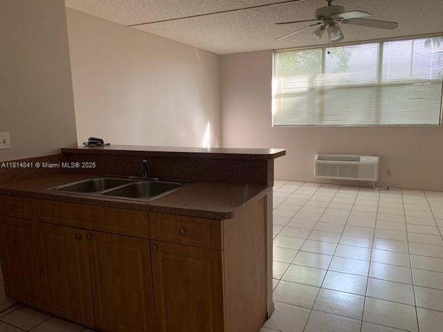 Building Photo - 2401 Riverside Dr