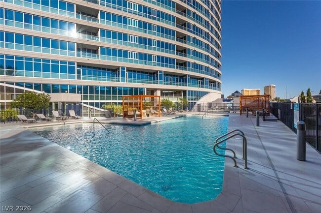 Building Photo - 4545 Dean Martin Dr
