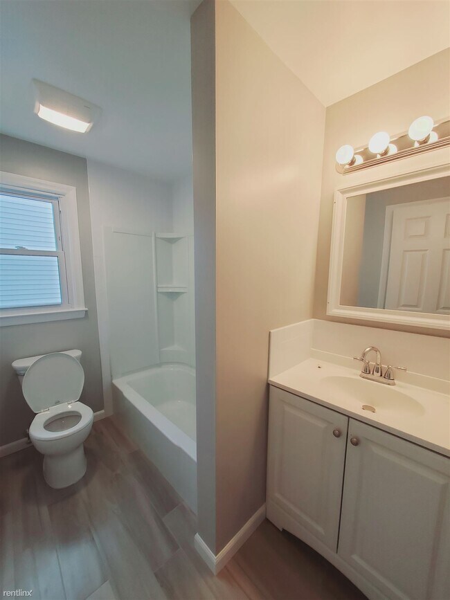 Foto del edificio - 3 br, 1 bath Condo - 37 Beal St Unit 1