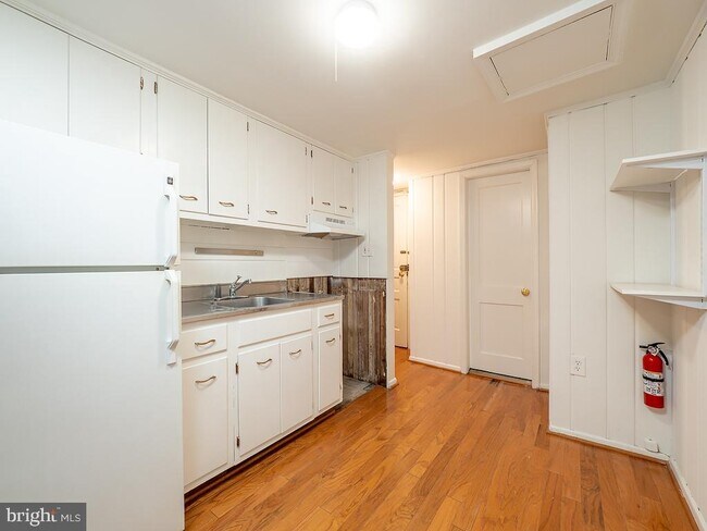 Foto del edificio - 2900-2908 Q St NW