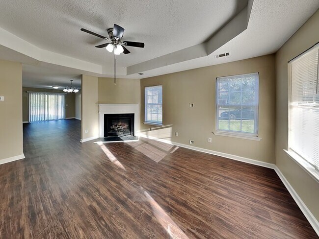 Foto del edificio - Wonderful 3 Bedroom Home in Union City! Av...