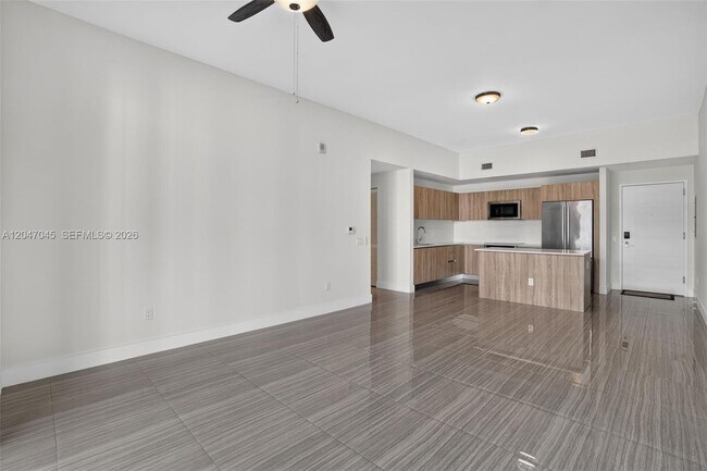 Foto del edificio - 2960 NE 207th St