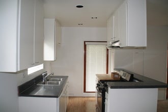 Building Photo - Berkley Apartments