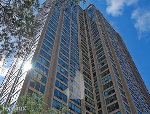 Foto del edificio - 3445 N Lake Shore Dr