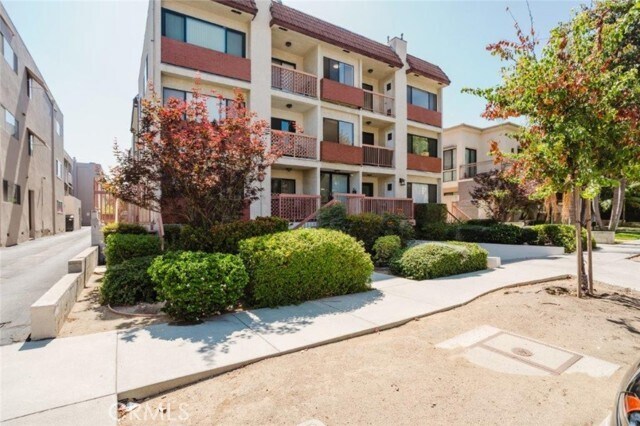 Foto del edificio - 1134 Campbell St