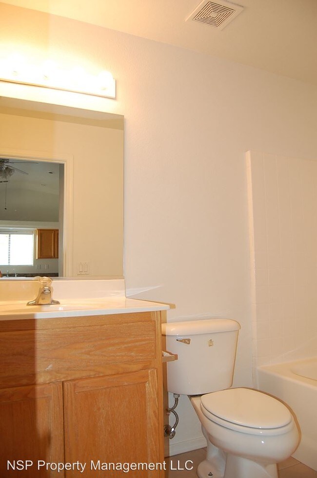 Building Photo - 3510 Hollister Ln
