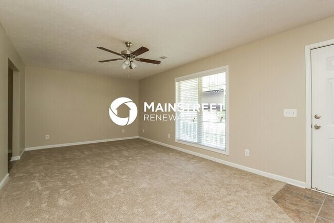 Foto del edificio - 3 Bedroom Pet-Friendly Home in Loganville, GA with Main Street Renewal