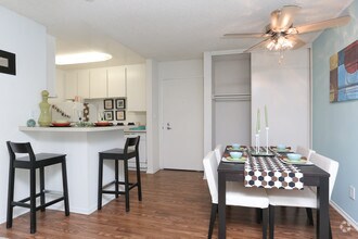 Interior Photo - Park Regency Club