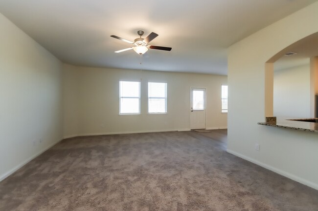 Building Photo - 8419 Bermuda Blue Rd