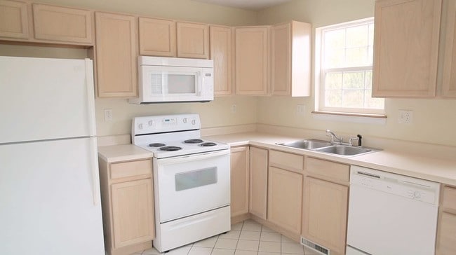 Foto del edificio - Edgewood Manor