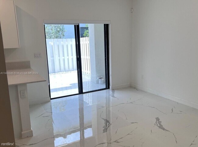 Foto del edificio - 3 br, 2.5 bath House - 15903 SW 2nd Pl
