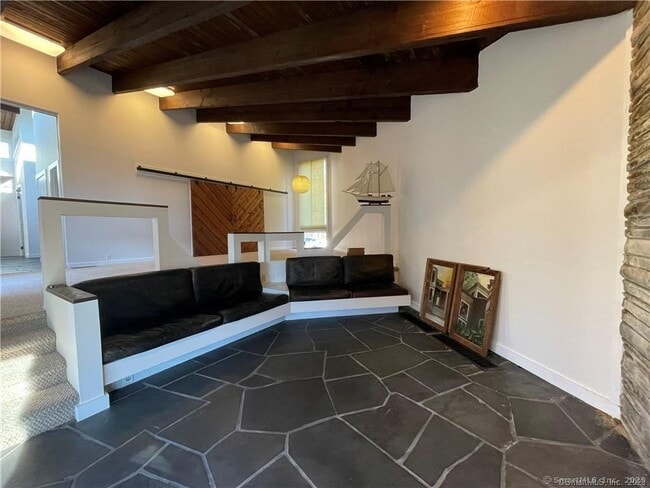 Foto del edificio - 860 Oakwood Rd