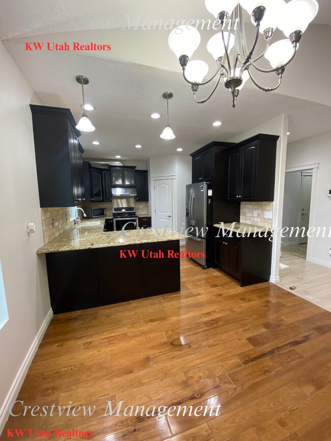 Foto del edificio - Charming 3 Bed, 2 Bath Home in South Salt Lake!