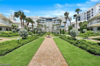 Building Photo - 1851 Gulf Shore Blvd N
