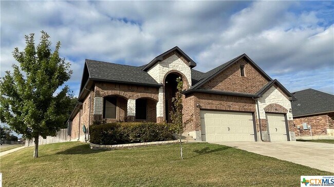 Building Photo - 6201 Morganite Ln